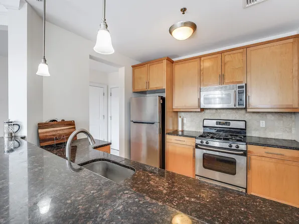 830 Monroe Street image 13 of 24