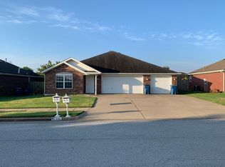 3705 SW Surrey Ave, Bentonville, AR 72712