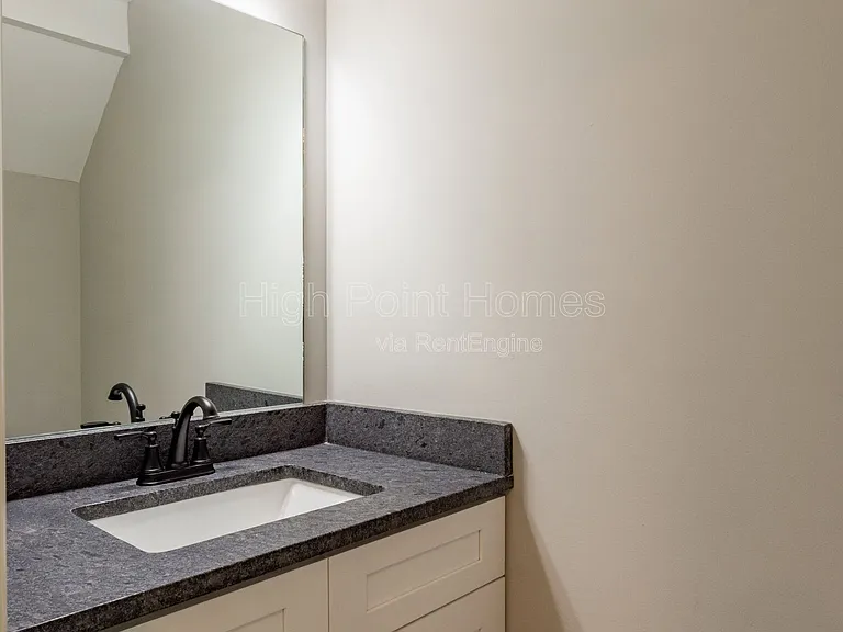 400 Gallery Ln #B-5 — Photo 19
