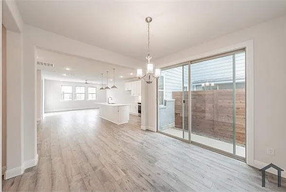 9709 Thorncrown Ln — Photo 26