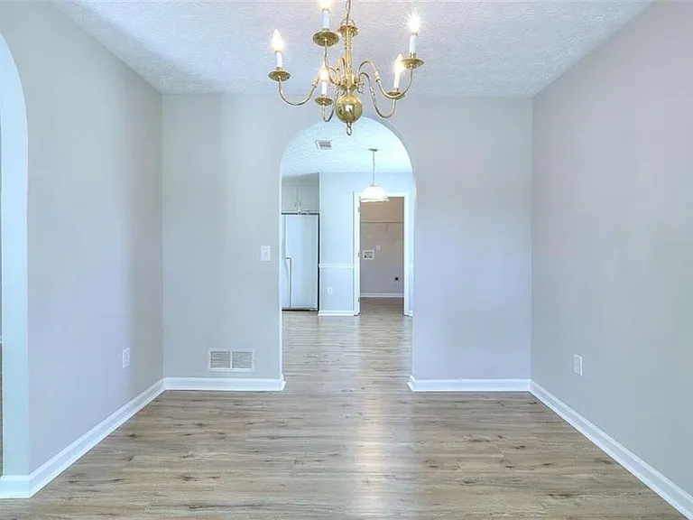 4160 Janel Ln — Photo 25