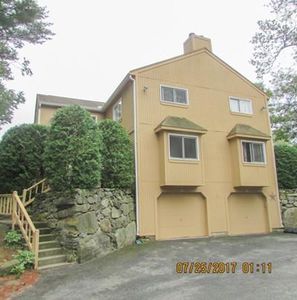 10 Manor House Ln, Uxbridge, MA, 01569
