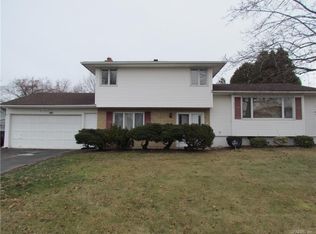 143 Kennedy Cir, Irondequoit, NY 14609