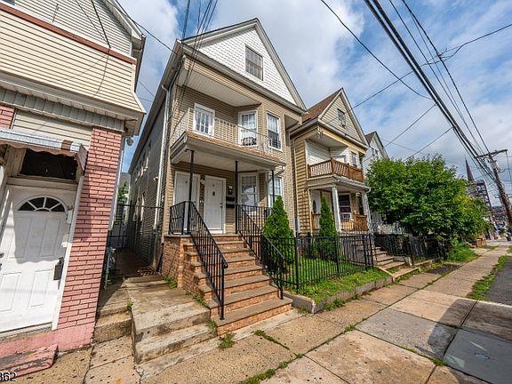 3rd image of 313 Washington Ave