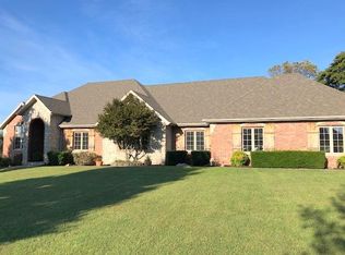 289 Green Oaks Dr, Ozark, MO 65721