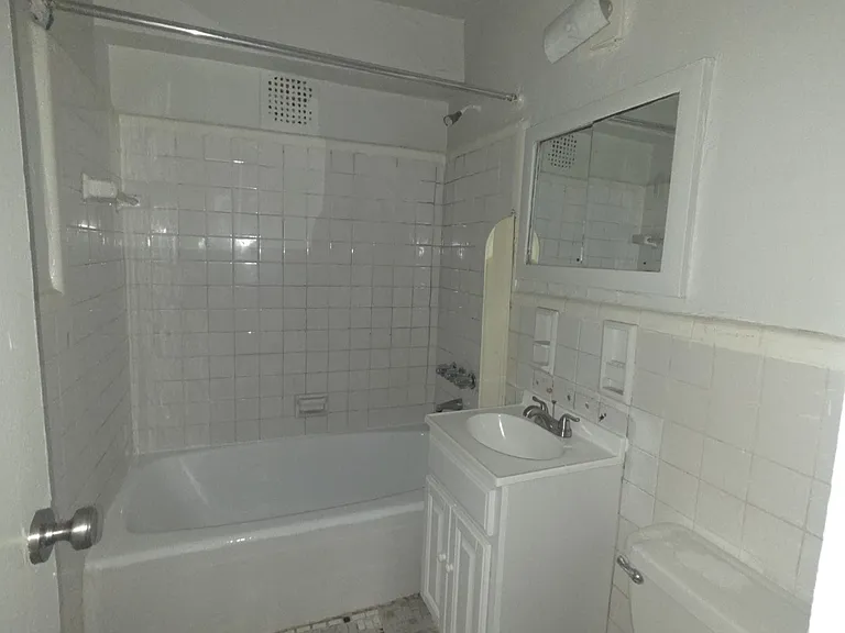 5 Vine St #2 — Photo 7