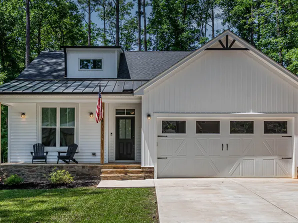 136 Hatchet Cv, Louisburg, NC 27549