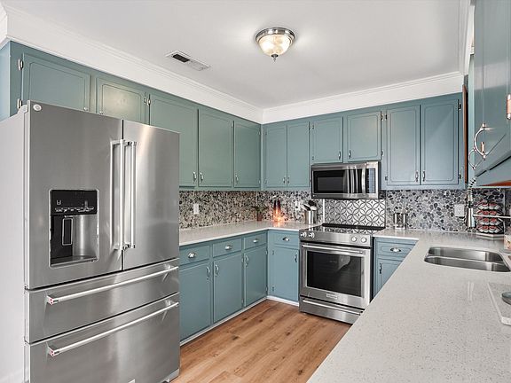 5th image of 8542 Bentwood Dr