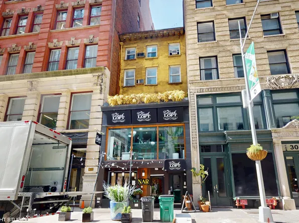 34 East 20th Street image 1 of 8