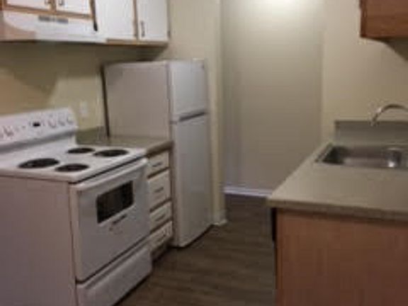 2nd image of 1717 Bellevue Ave