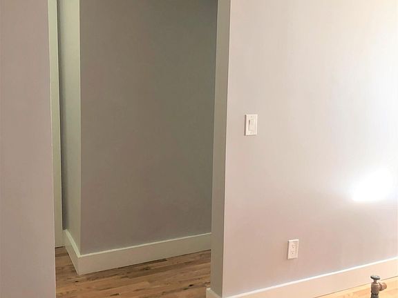 4th image of 20 W 190th St Floor 2