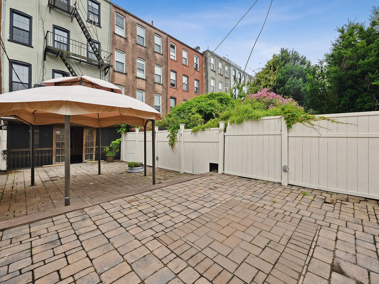 329 Decatur Street — Photo 4