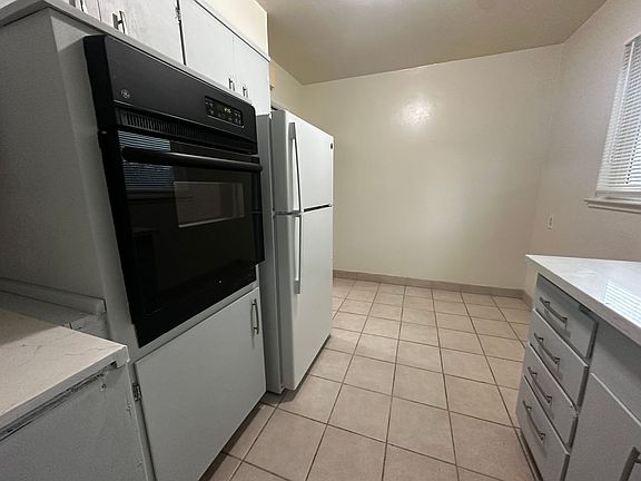 2nd image of 2598 43rd Ave APT 4