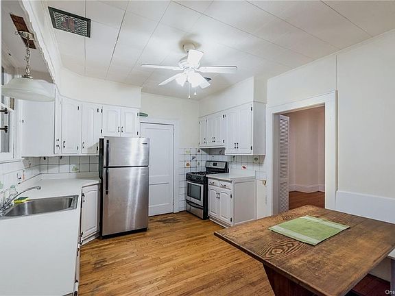 2nd image of 274 Piermont Ave