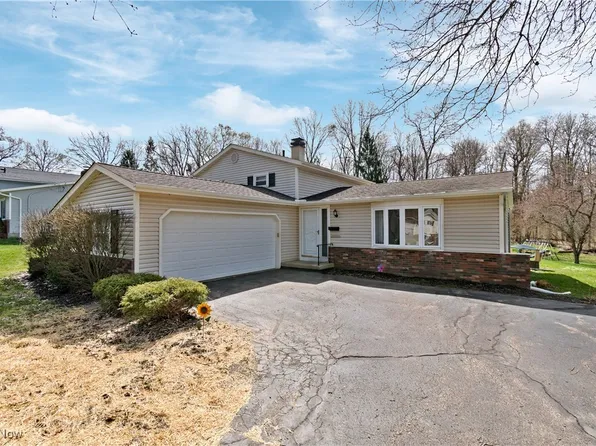 96 Spring Creek Rd, Northfield, OH 44067