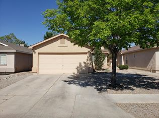 631 Vista Luna Ln SW, Albuquerque, NM 87121