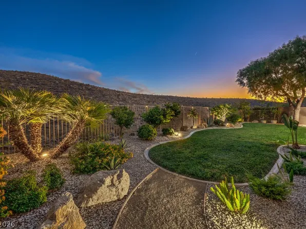 49 Stonemark Dr, Henderson, NV 89052