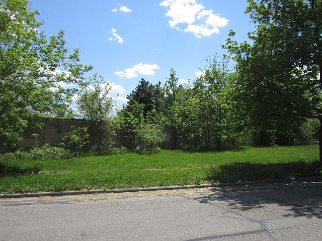 1st image of 465 Jefferson St