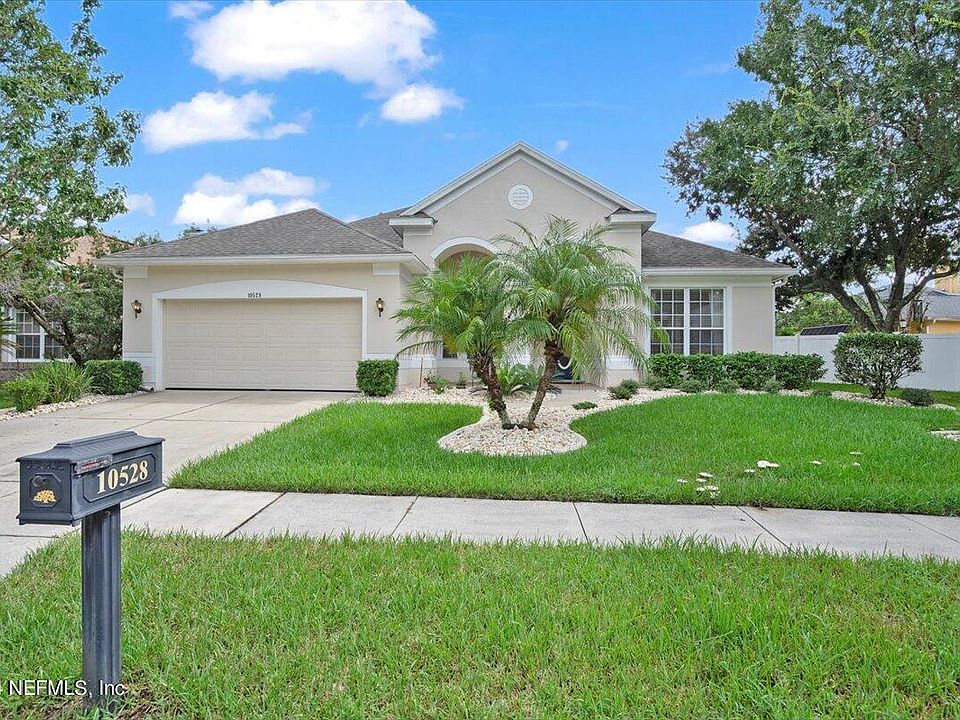 1st image of 10528 ROUNDWOOD GLEN Court