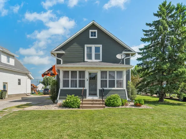 611 E 1st St, Madrid, IA 50156