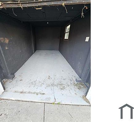 3rd image of 170 E 220th St