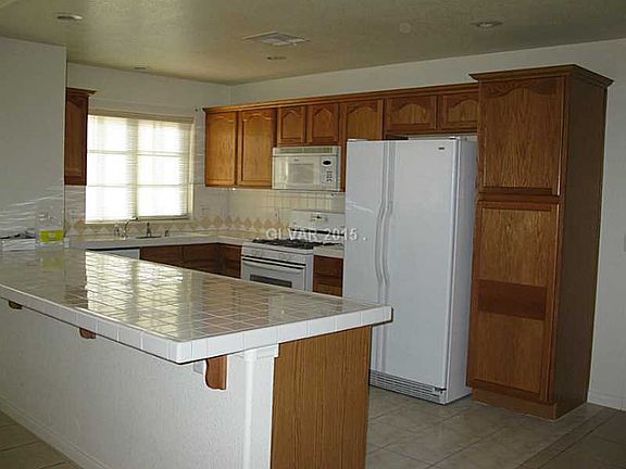 4th image of 3327 Erva St Unit 210