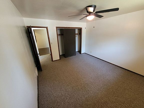 3rd image of 3700 E Squire Ave