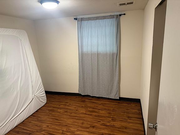 5th image of 433 E 13th Ave