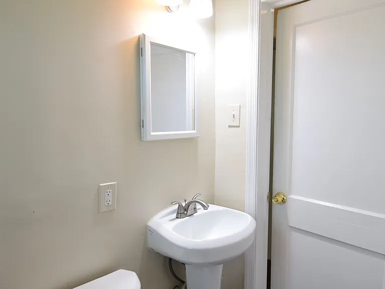 724 S Woodington Rd — Photo 9