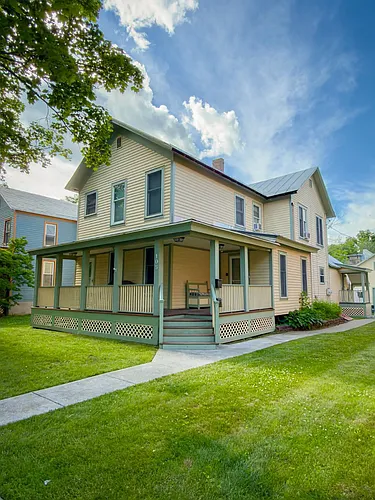 105 Van Dam St Photo 1