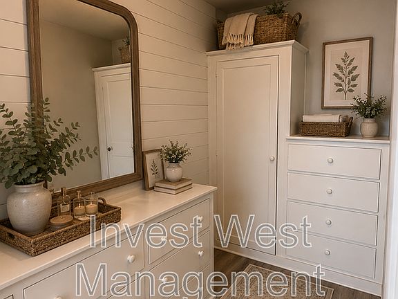3rd image of 615 NE 6th Ave APT 5
