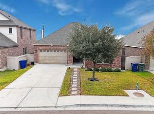 205 Date Palm Dr, Laredo, TX 78045