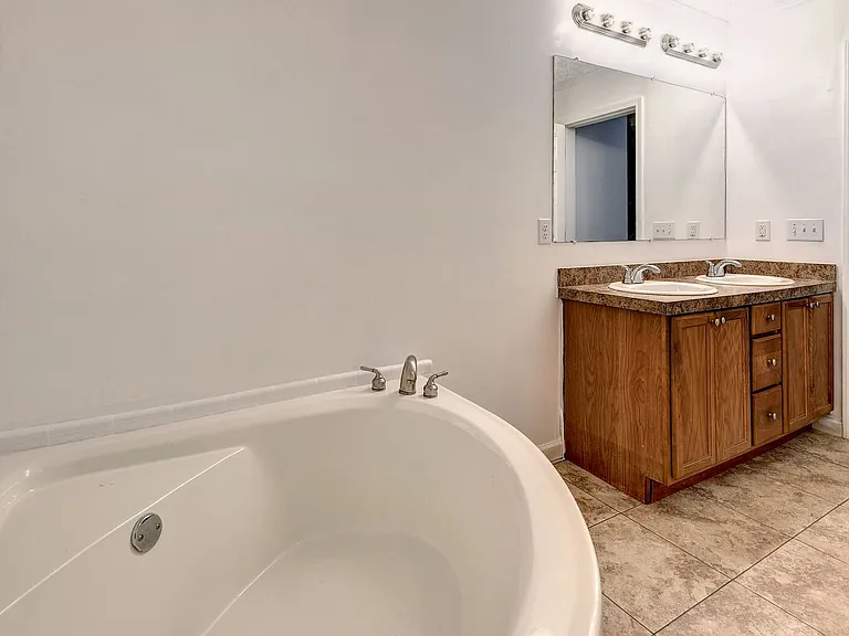 9431 Jenkins Ln — Photo 30