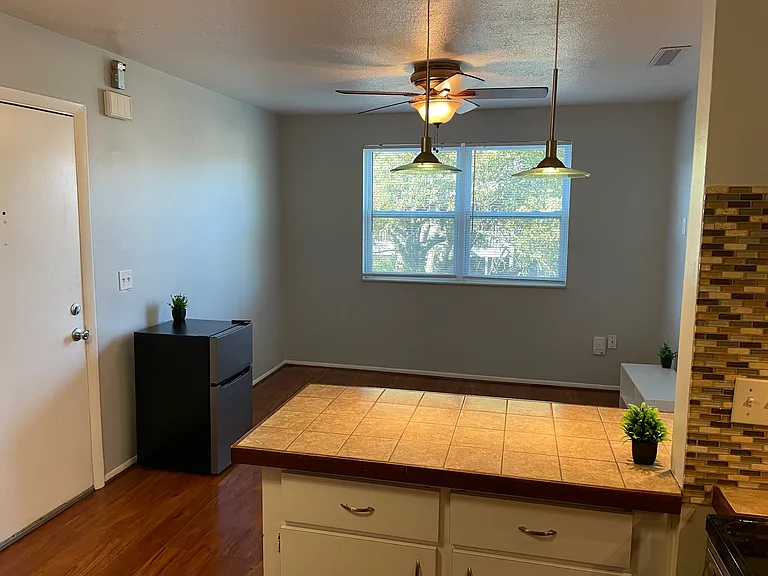 9015 Westchester Cir #39 — Photo 12