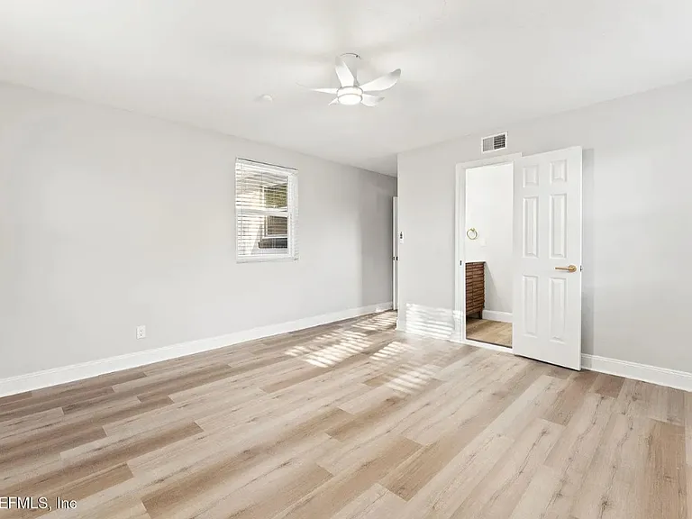 1554 Shirl Ln — Photo 6