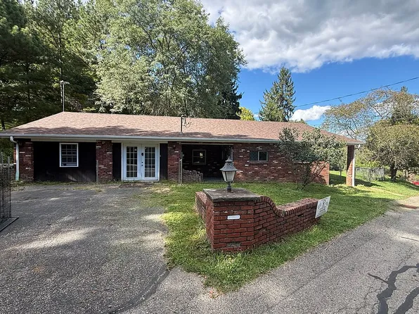 3043 Fairview Rd, Gibsonia, PA 15044