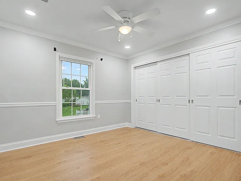 2501 Eastern Point Ct — Photo 27