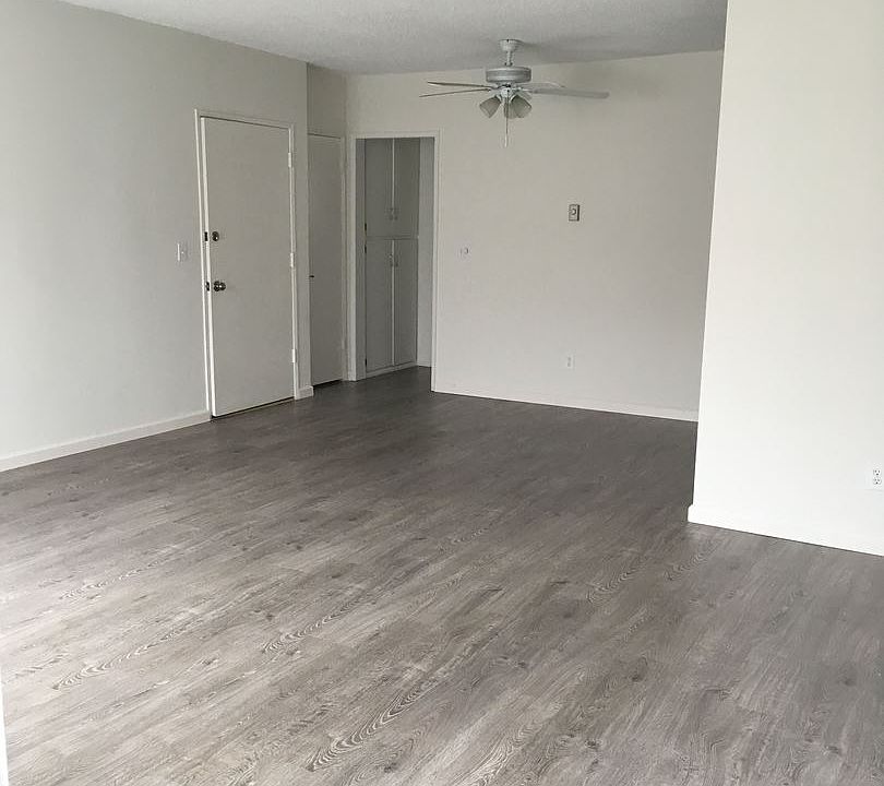 2nd image of 1313 9th St APT 20