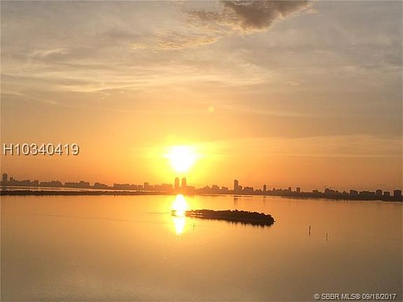 4th image of 1900 N Bayshore Dr APT 1515