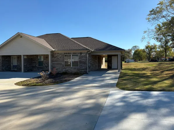 523 Ashbrook Pl, Rogersville, AL 35652