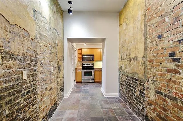 1 bed, 1.0 bath, 1250 sqft, $2,200 — Photo 4