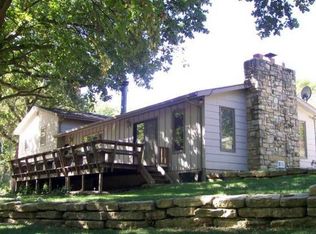 6721 Blue River Hills Rd, Manhattan, KS 66503