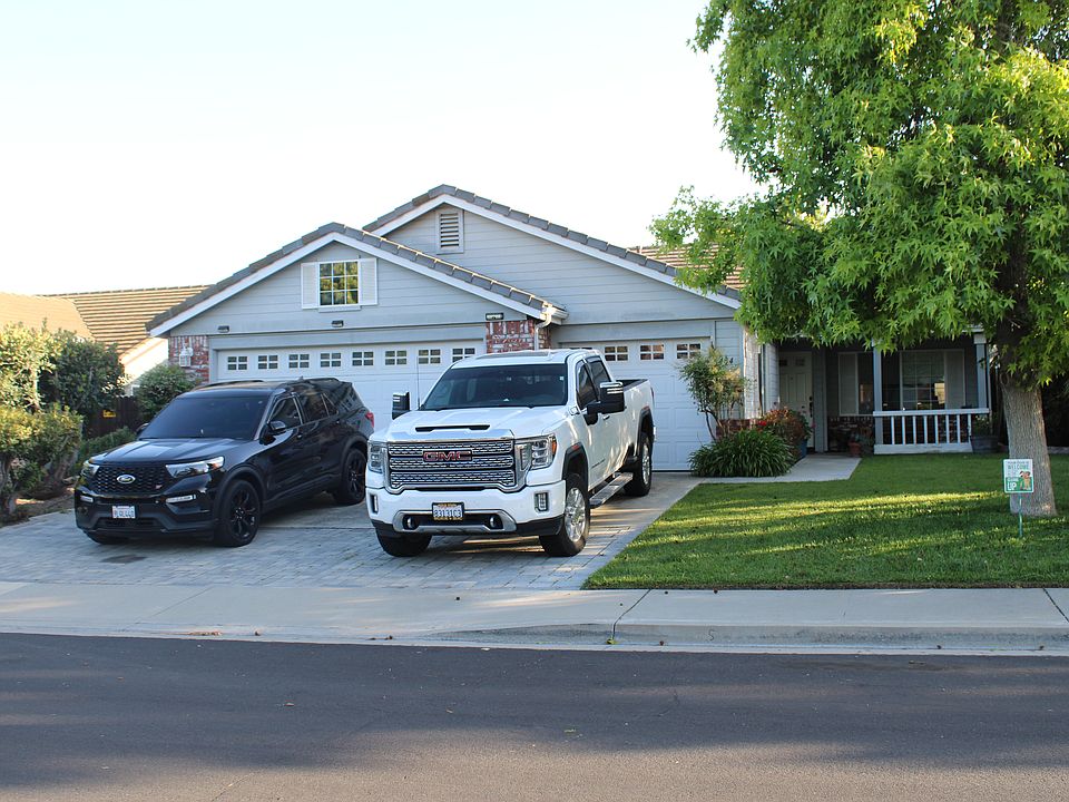 2nd image of 434 Farmland Dr