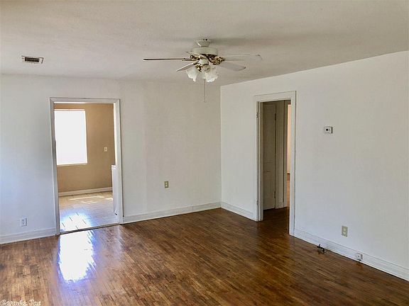 4th image of 1204 E Highland Ave