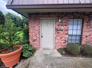 125 Country Ln APT A, Lafayette, LA 70508