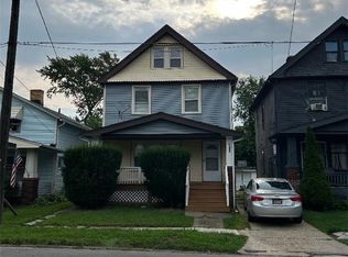 3279 W 97th St, Cleveland, OH 44102