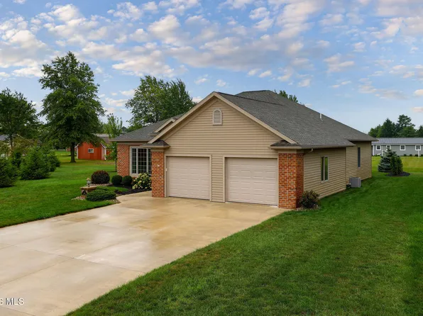 806 Silver Pines Dr, Kalida, OH 45853