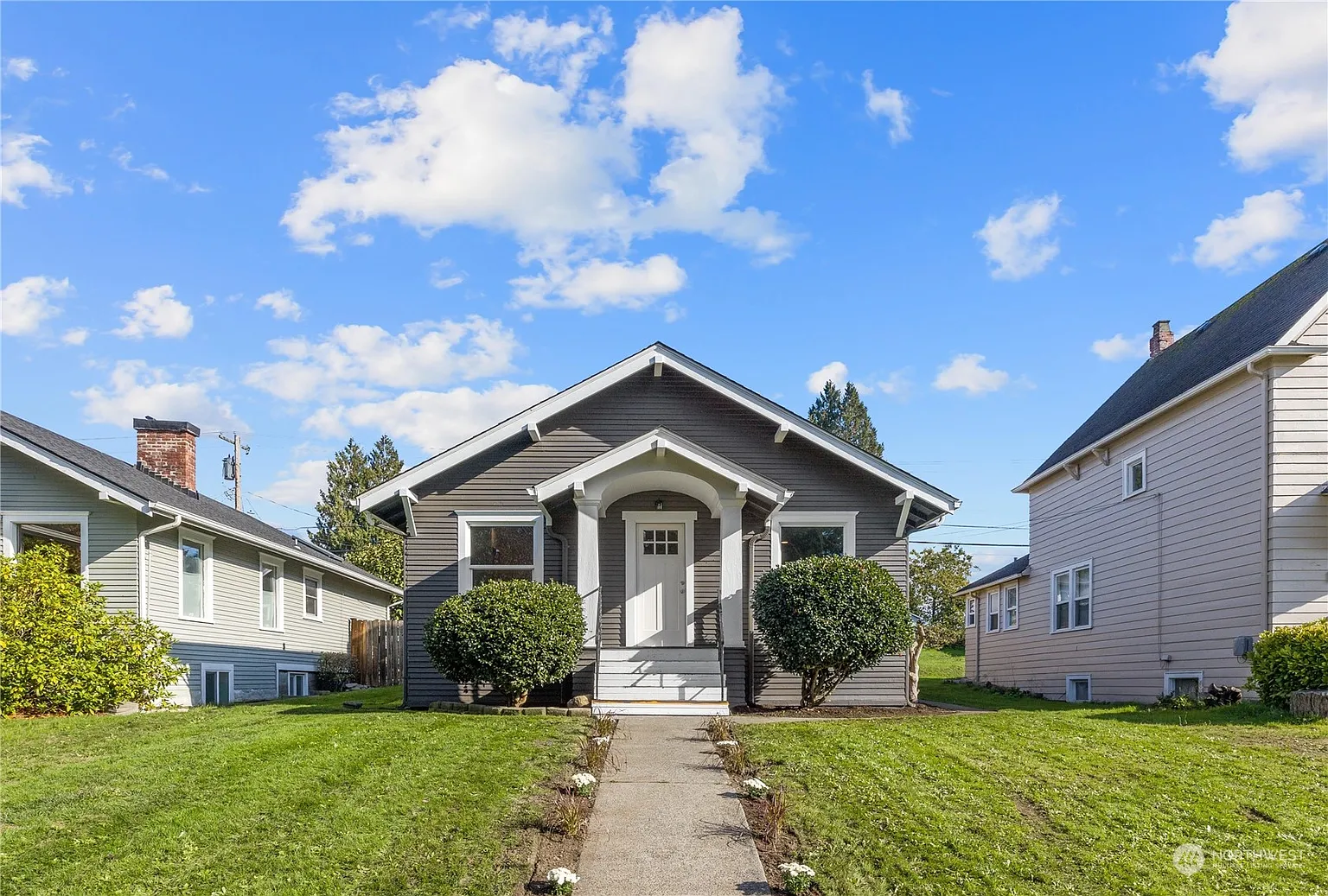 3427 Rockefeller Avenue photo 1