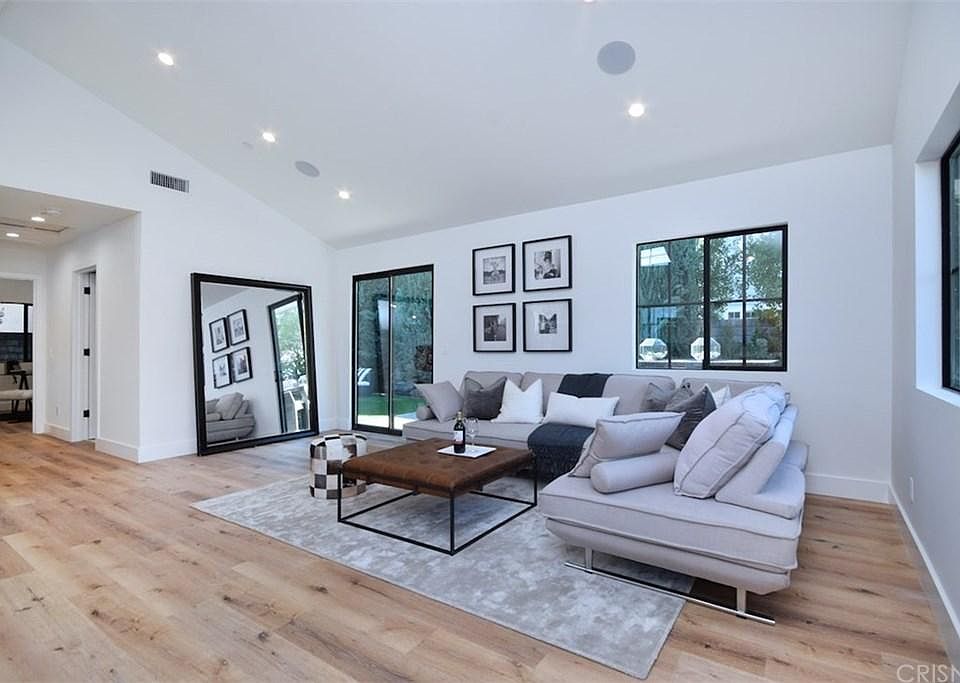 1st image of 5003 Rubio Ave
