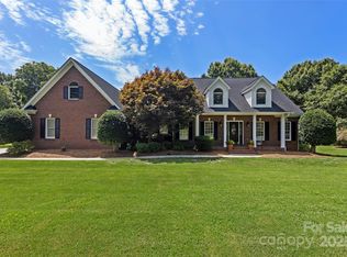 6138 Highview Rd, Matthews, NC 28104